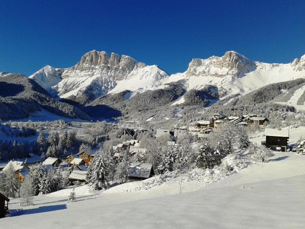 Gite Proche Des Passerelles Et Du Lac De Monteynard Saint-Martin-de-la-Cluze Экстерьер фото